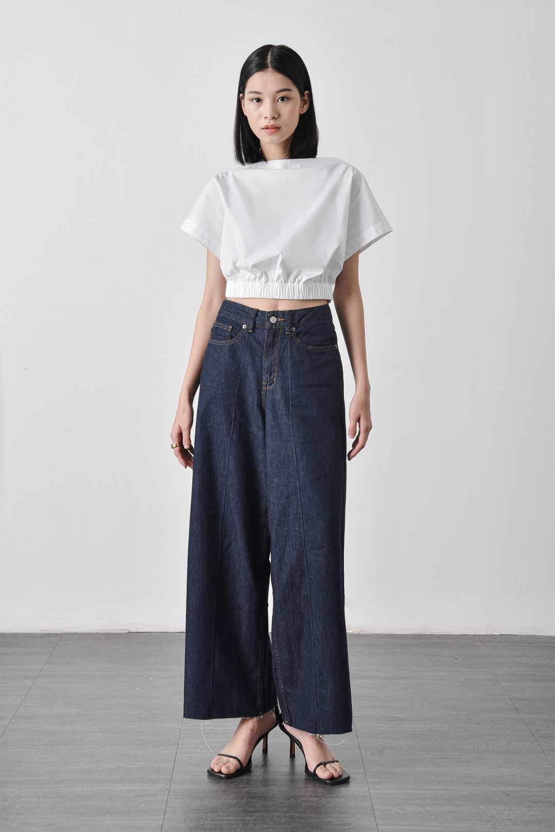 Lady CutOff Wide Leg Jeans TEN11